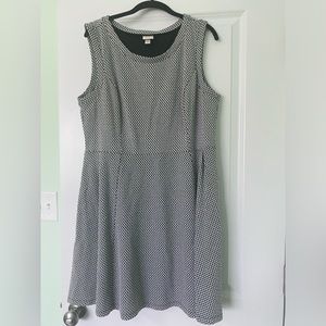 Merona sleeveless black and white dress Xlg